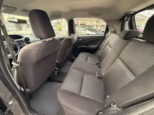 Toyota Etios 1.5 X 5p 2021