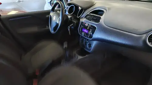 Fiat Punto 1.4 Attractive C/radio Integrada 2015