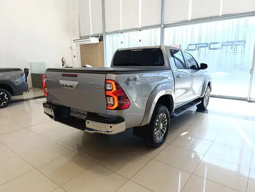 Toyota Hilux Pick-Up 2.8 Cd Srv 204Cv 4X4 2025