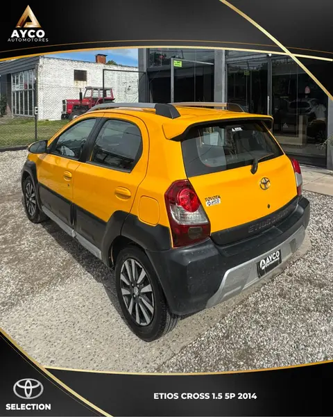 Toyota ETIOS 1.5 CROSS 2014