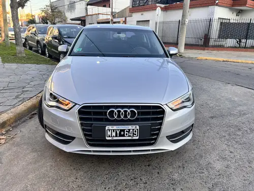 Audi A3 1.4 Tfsi 150 Cv S-Tronic 3P 2013