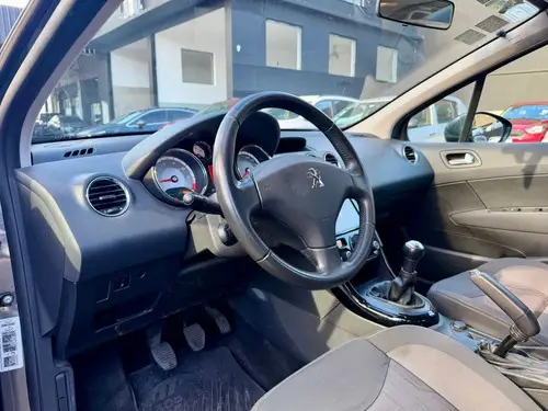 Peugeot 308 1.6 ALLURE L15 2018
