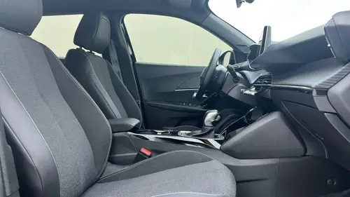 Peugeot 2008 1.6 Allure 2025