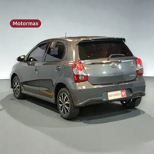 Toyota Etios 1.5 5 Ptas Xls 6Mt L/18 2021