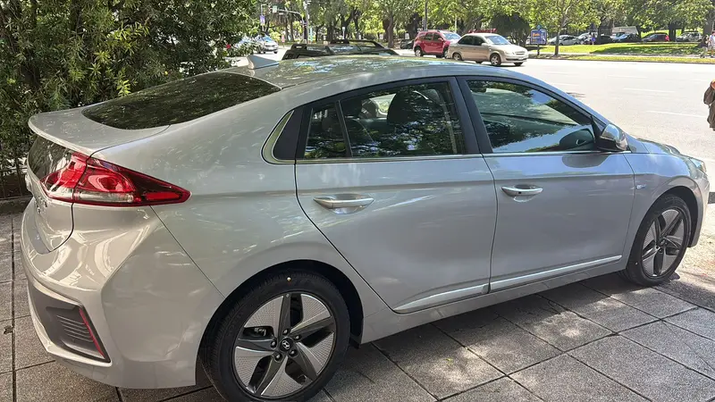 Hyundai Ioniq Hybrid 1.6 2025