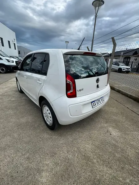 Volkswagen UP WHITE 2016