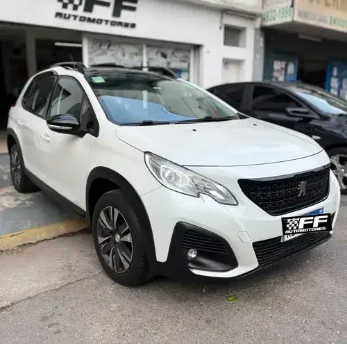 Peugeot 2008 1.6 Feline Tip 2020