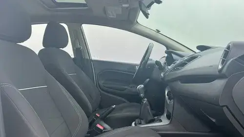 Ford Fiesta Kinetic 1.6 Se Plus 120cv 2014