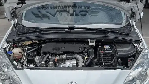 Peugeot 308 1.6 Allure Nav Hdi 115cv 2013