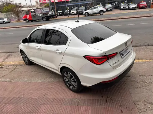 Fiat Cronos 1.8 16v Precision 2022