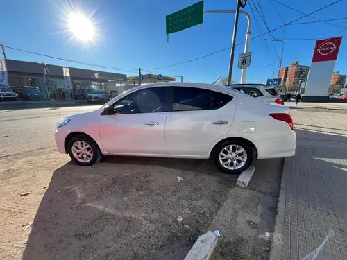 Nissan Versa V-DRIVE PLUS AT 2021