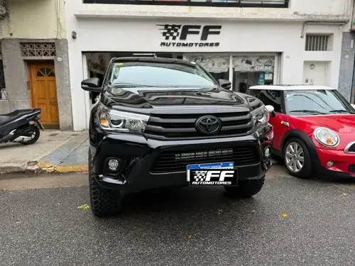 Toyota Hilux Pick-Up 2.8 Cd Srx 177cv 4x4 At 2016