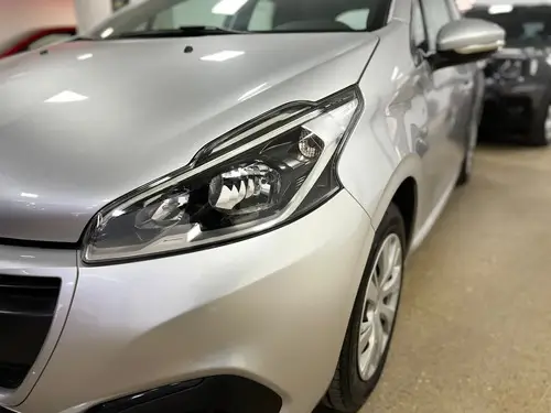 Peugeot 208 1.6 Active 2019