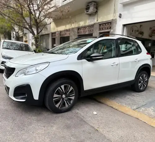 Peugeot 2008 1.6 Feline Tip am20 2020