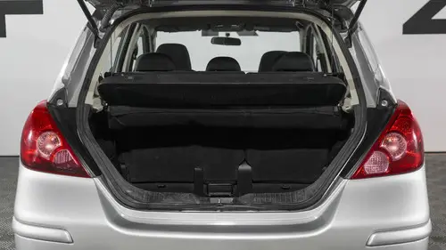 Nissan Tiida 1.8 Visia 2013