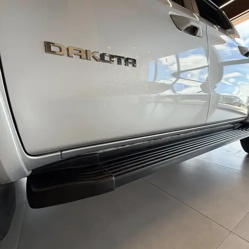 RAM Dakota 2.2Td Laramie 4Wd At8 2026