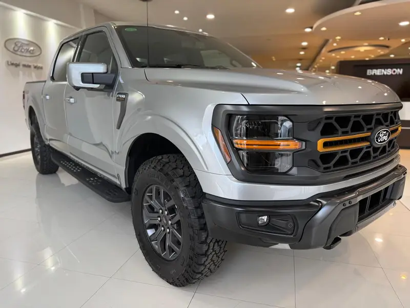 Ford F-150 TREMOR 5.0L V8 4X4 10AT 2025