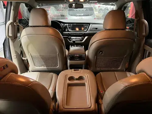 Kia Carnival 2.2 Crdi Ex Premium 2017