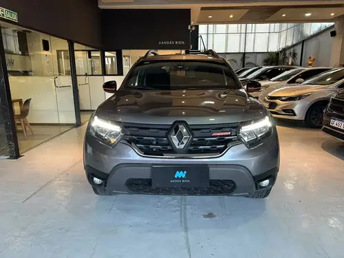 Renault Duster Iconic 1.3T 4x4 MT 2025