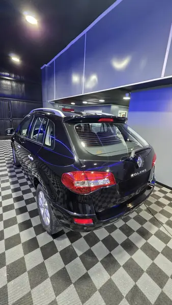 Renault Koleos Dynamique 4x4 2.5L Dynamique 4x4 2011