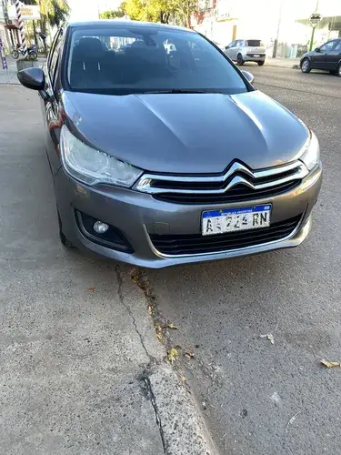 Citroën C4 Lounge 1.6 Hdi 115 Feel Pack 2016