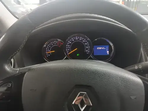Renault Logan 1.6 Privilege 105cv 2015