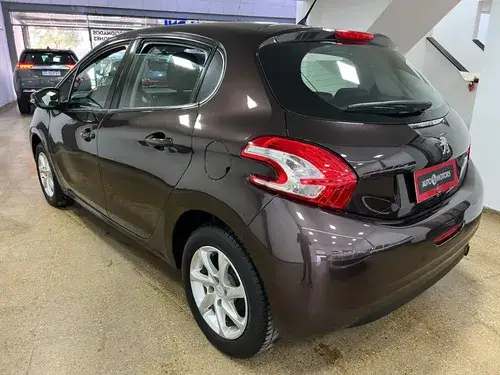 Peugeot 208 1.5 Allure 2015
