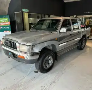 Toyota Hilux 3.0 CD 4x2 2004