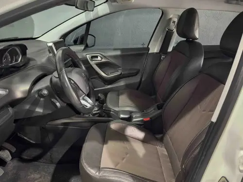 Peugeot 2008 1.6 Feline 2018