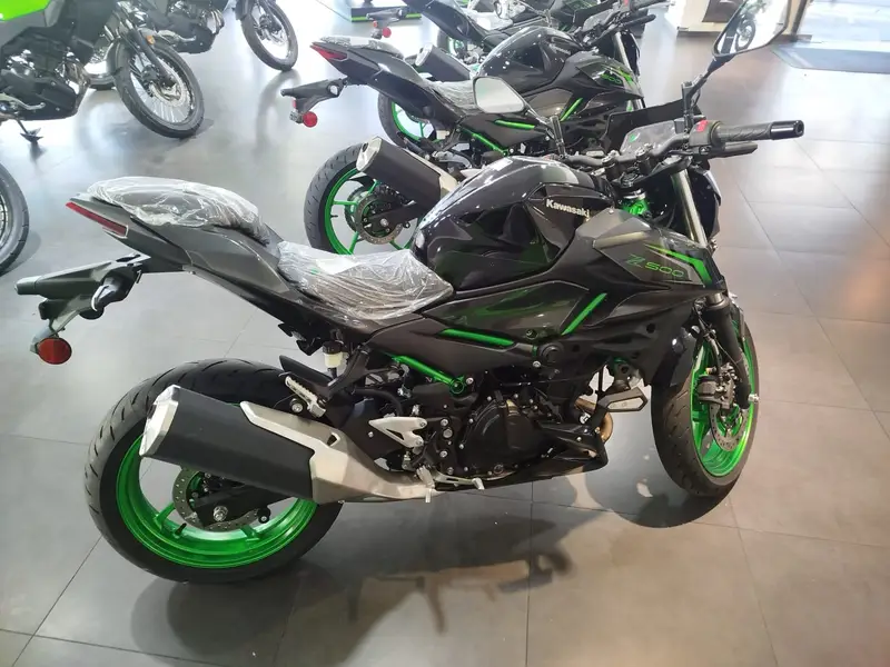 Kawasaki Kawasaki Z500 Naked 2026