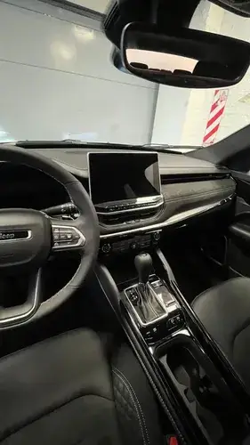 Jeep Commander 2.0 T BLACKHAWK 2025