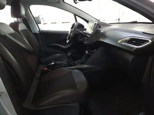 Peugeot 2008 1.6 Feline 2020