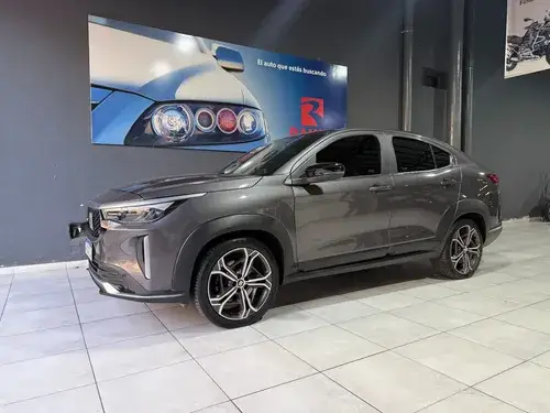 Fiat FASTBACK 1.3 T270 At6 2025
