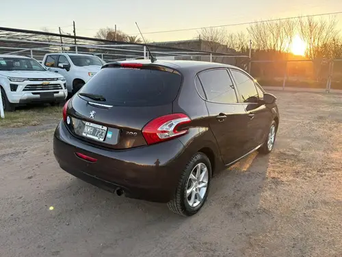 Peugeot 208 ALLURE 1.5 N TOUCHSCREEN 2013