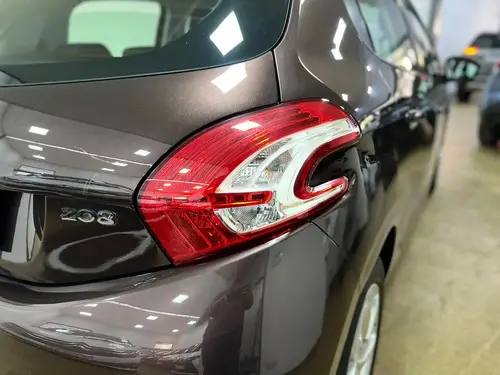 Peugeot 208 1.5 Allure 2015