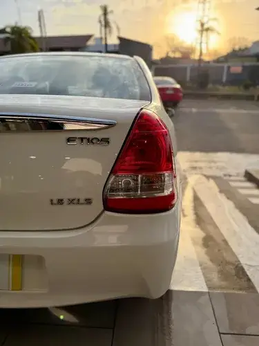 Toyota Etios 1.5 Sedan Xls 2014