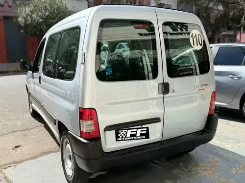 Peugeot Partner 1.4 Furgon Confort 5as 2015