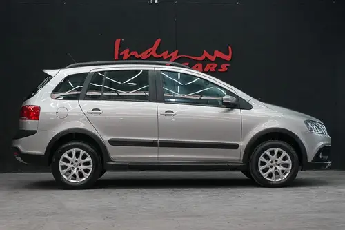 Volkswagen Suran Cross 1.6 Highline 101cv 2014