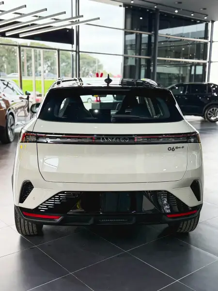 Lynk & Co 06 1.5 T PHEV DHT 2026