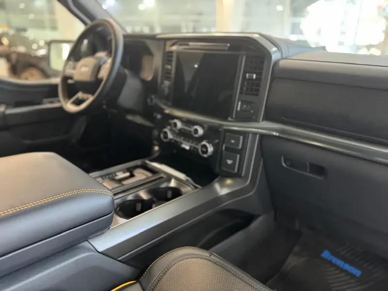 Ford F-150 TREMOR 5.0L V8 4X4 10AT 2025