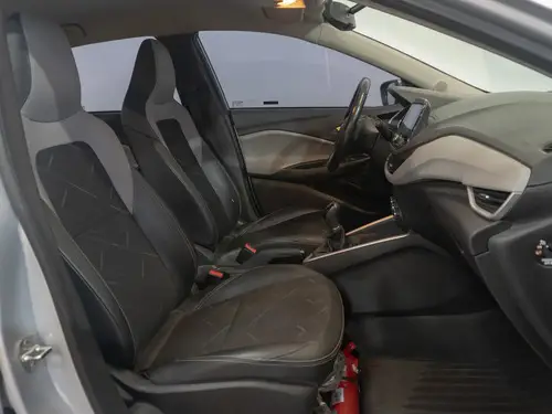 Chevrolet Onix plus 1.0 Turbo Premier Mt 2020