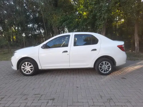 Renault Logan 1.6 16v Life 2023