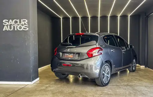 Peugeot 208 1.6 5P FELINE 2018