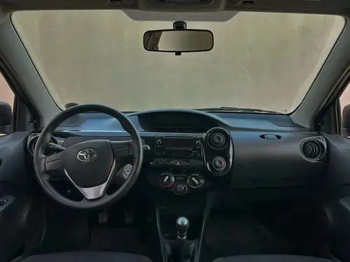 Toyota Etios 1.5 X 6mt My19 2021