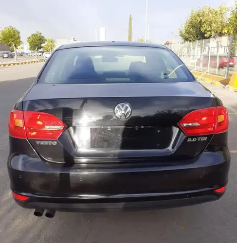 Volkswagen Vento 2.0 LUXURY DSG 2011