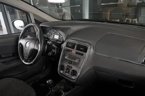 Fiat Punto 1.6 Essence 2011