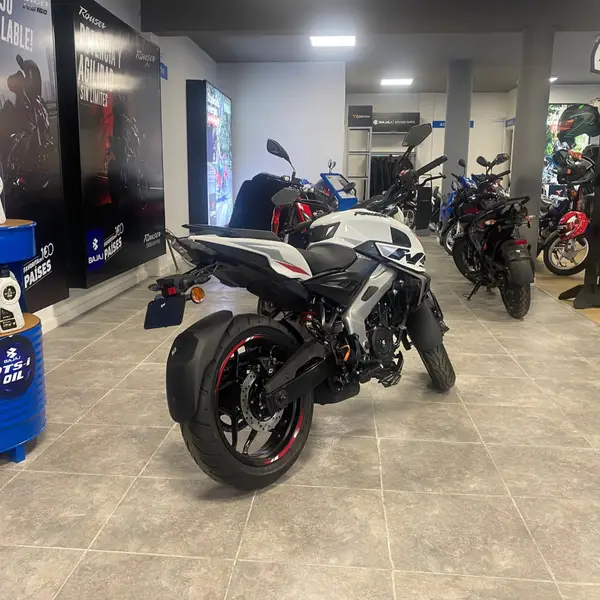 Bajaj Rouser Ns400 Naked 2026