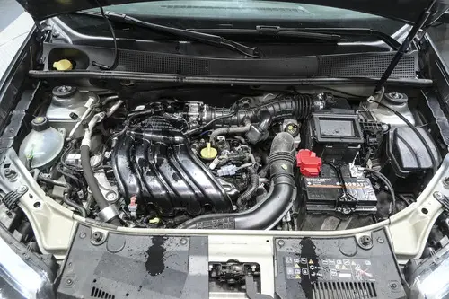 Renault Logan 1.6 16v Intense 2025