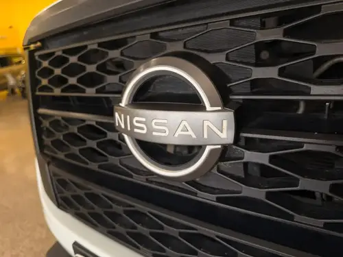 Nissan Frontier 2.3 Se Cd 4x4 Mt 2023