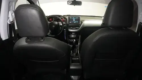 Peugeot 2008 1.6 Feline 2022